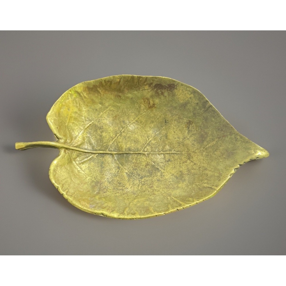 Vintage 1951 Virginia Metalcrafters Brass‎ Linden Leaf Trinket Dish